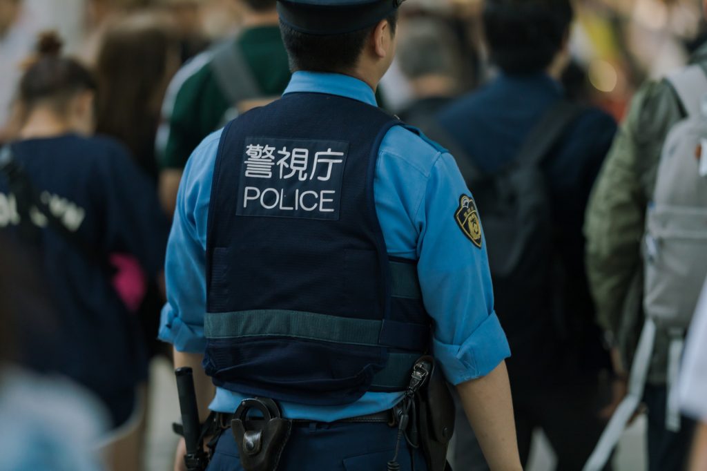 警察官